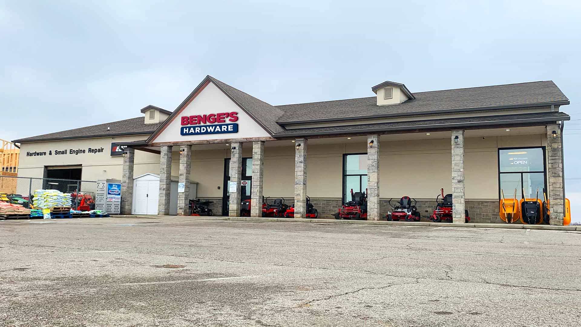 storefront of Benge's Hardware in Bargersville, Indiana